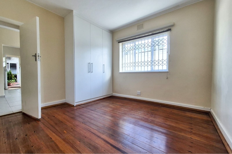 2 Bedroom Property for Sale in Newlands Western Cape